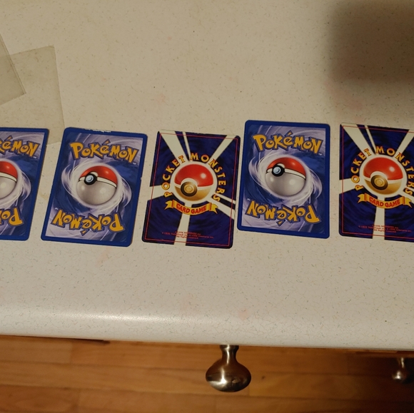 Vintage Pokemon 1995 96 97 - Picture 2 of 16